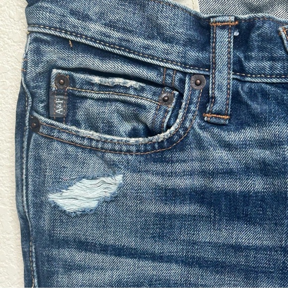 Abercrombie & Fitch Women’s Distressed Blue Skinny Jeans 26 Classic Denim - Picture 4 of 9